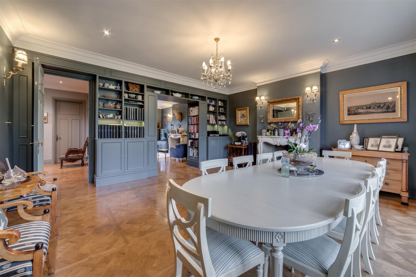 Hollycroft Avenue Hampstead NW3 7QJ