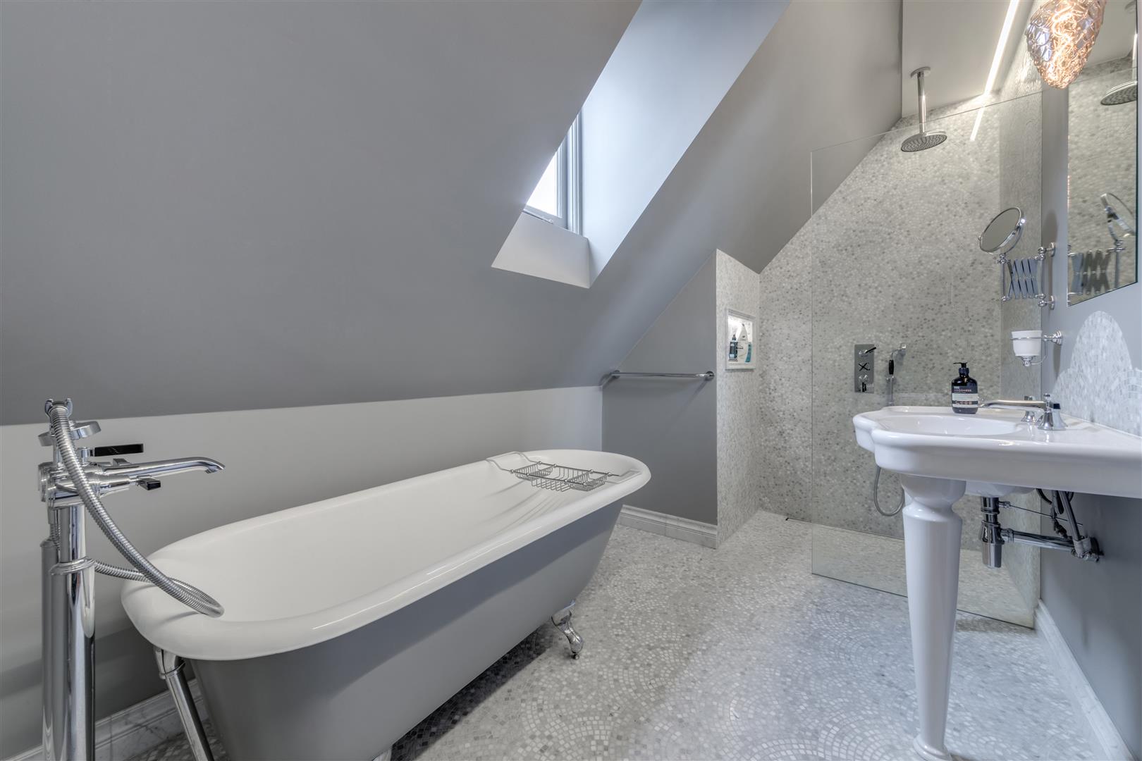 Hollycroft Avenue Hampstead NW3 7QJ