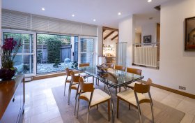 West Heath Road Hampstead NW3 7UR