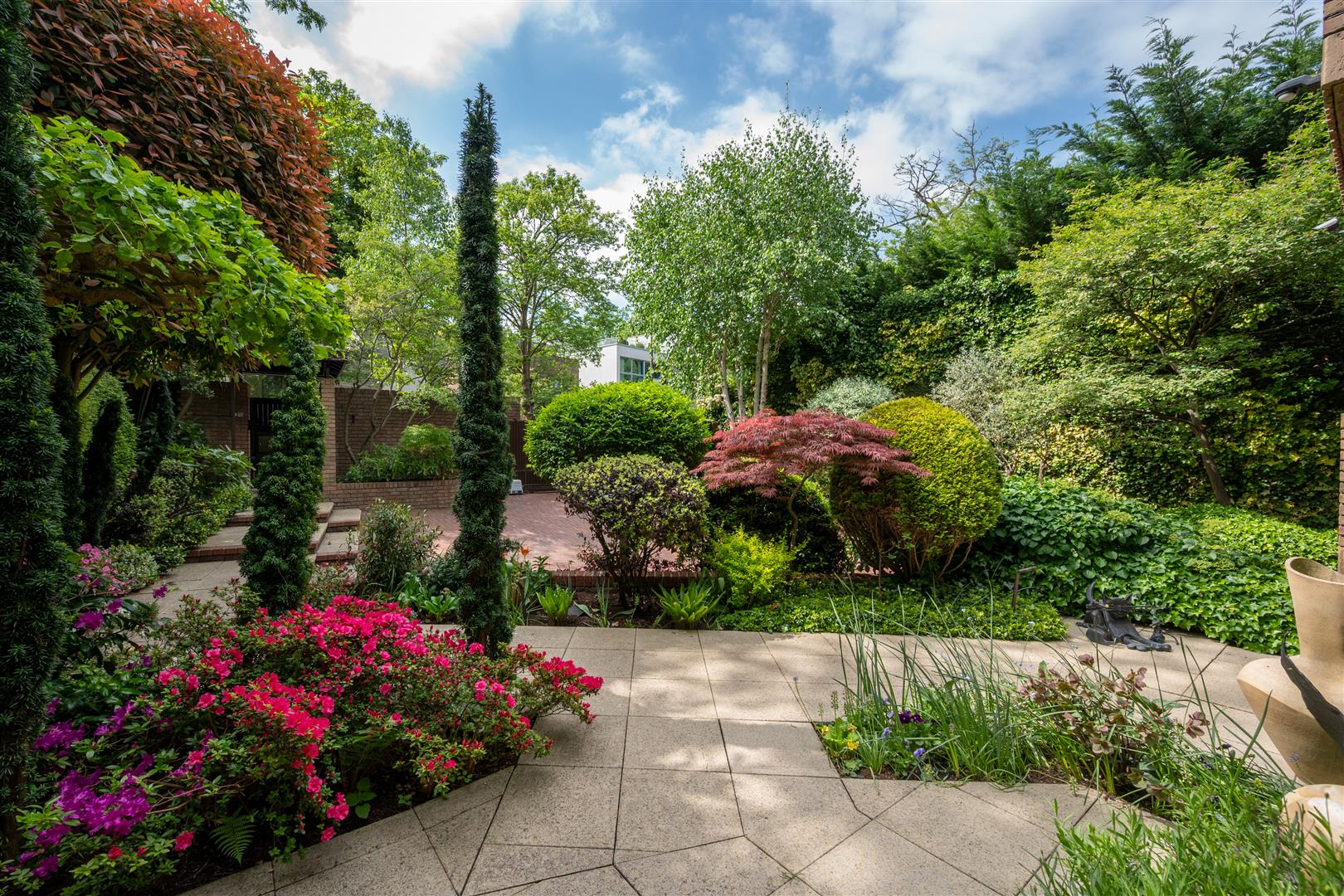 West Heath Road Hampstead NW3 7UR