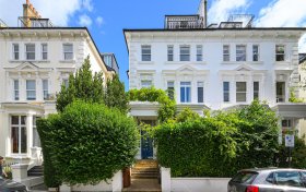 Belsize Park Gardens, Belsize Park, NW3 4LD