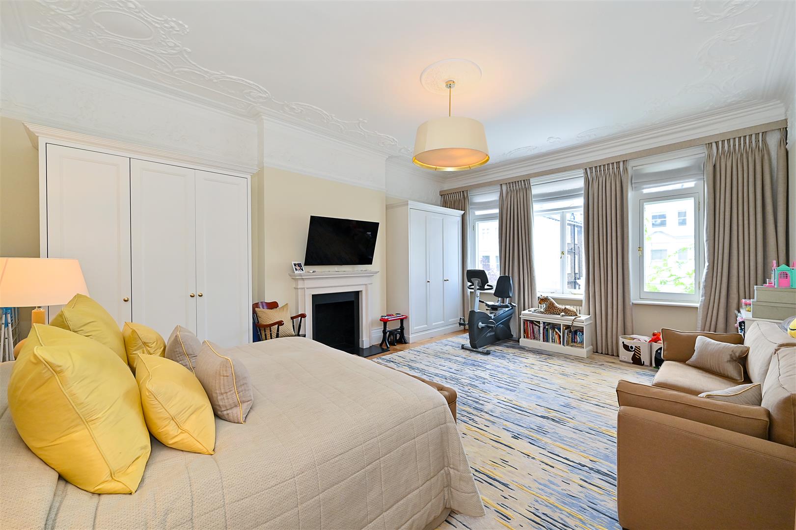 Belsize Park Gardens, Belsize Park, NW3 4LD