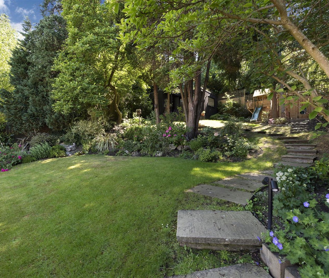 Telegraph Hill, Hampstead, NW3 7NU