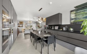 North End Road, London, NW11 7TA