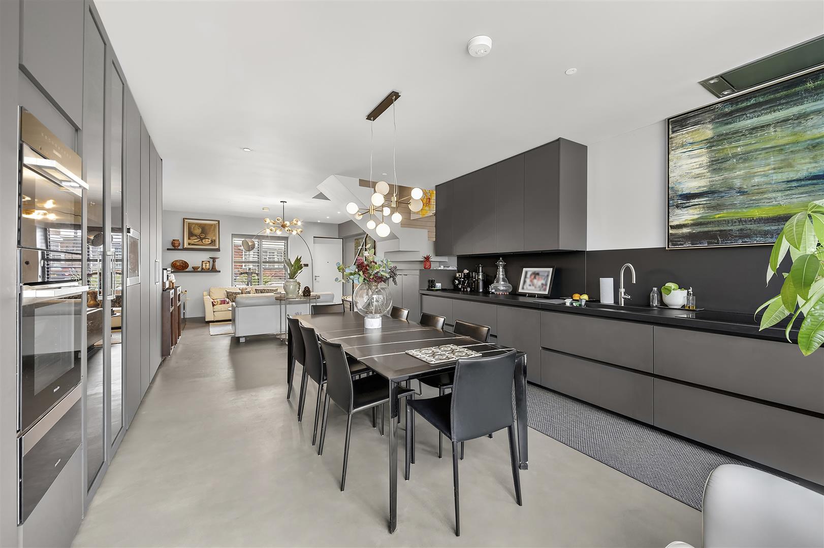 North End Road, London, NW11 7TA