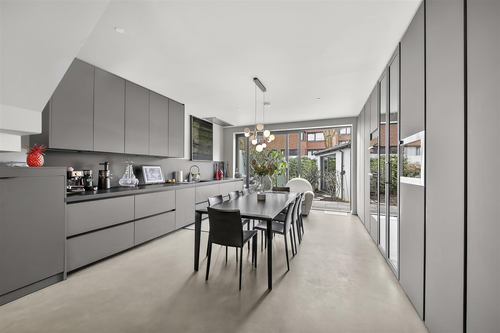 North End Road, London, NW11 7TA