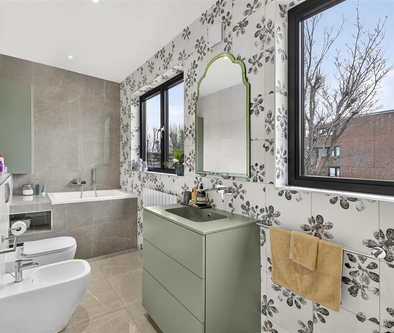 North End Road, London, NW11 7TA