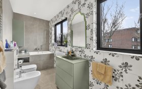 North End Road, London, NW11 7TA