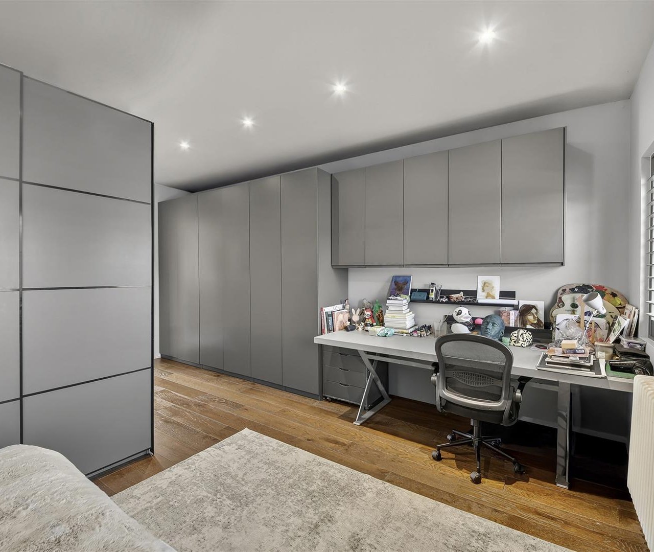 North End Road, London, NW11 7TA