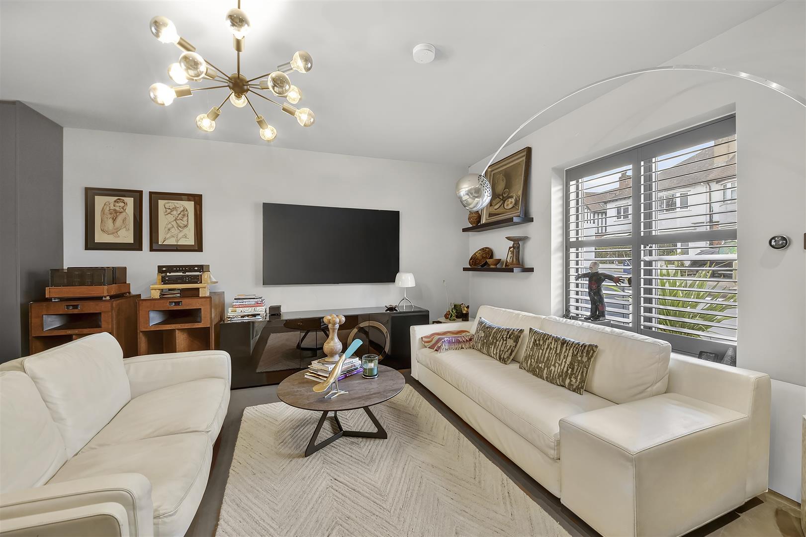 North End Road, London, NW11 7TA