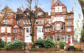 Fitzjohn’s Avenue Hampstead NW3 6NX