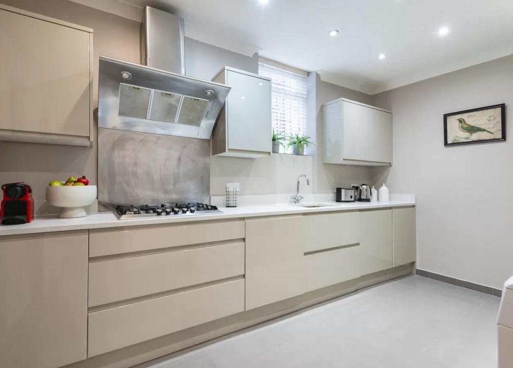 Fitzjohn’s Avenue Hampstead NW3 6NX