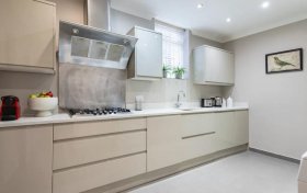 Fitzjohn’s Avenue Hampstead NW3 6NX