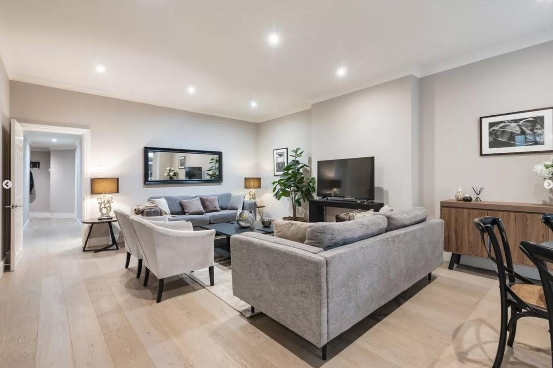 Fitzjohn’s Avenue Hampstead NW3 6NX