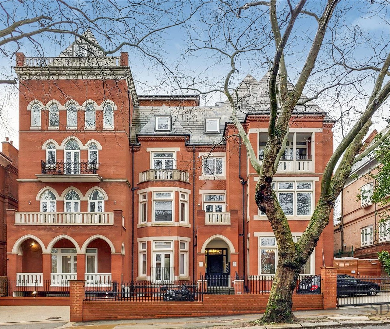 Fitzjohns Avenue Hampstead NW3 6PH