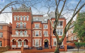 Fitzjohns Avenue Hampstead NW3 6PH