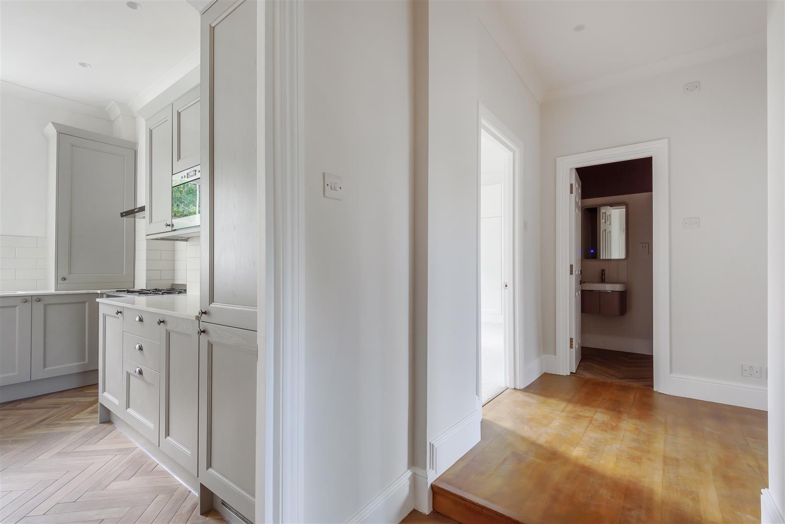 Oak Hill Park, Hampstead, NW3 7LP