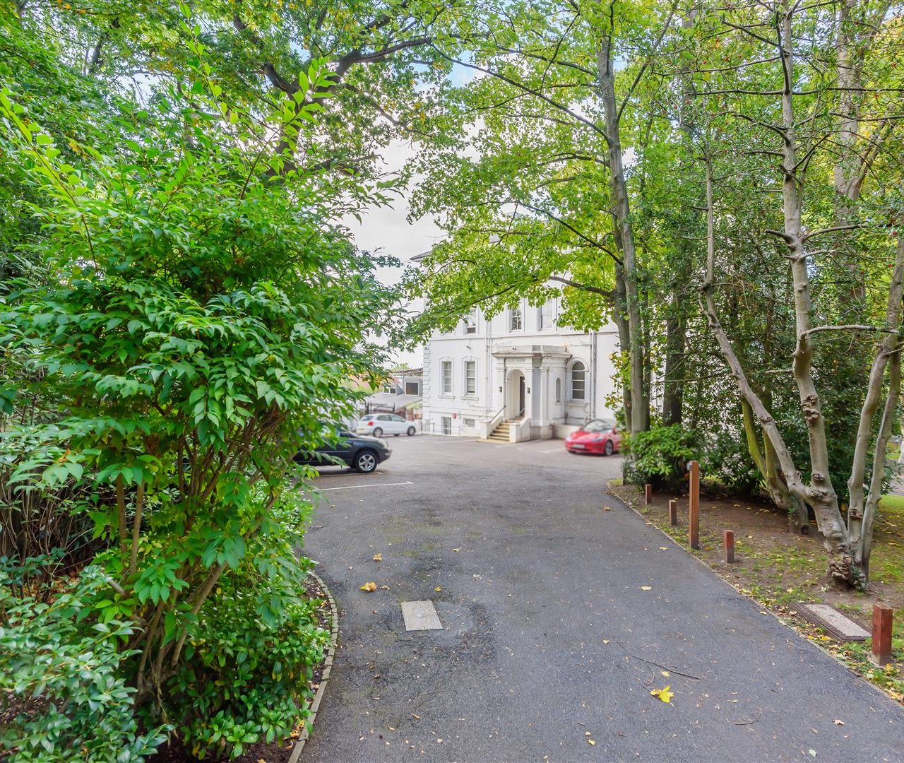 Oak Hill Park, Hampstead, NW3 7LP