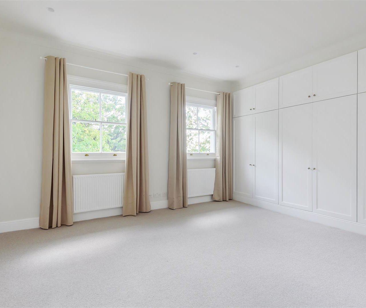 Oak Hill Park, Hampstead, NW3 7LP