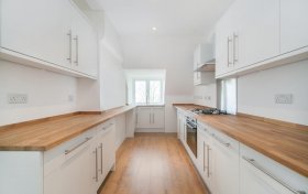 Rosecroft Avenue, Hampstead, NW3 7QB