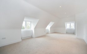 Rosecroft Avenue, Hampstead, NW3 7QB