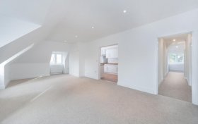 Rosecroft Avenue, Hampstead, NW3 7QB