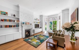 Canfield Gardens, South Hampstead, NW6 3DY