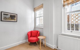 Canfield Gardens, South Hampstead, NW6 3DY
