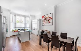 Canfield Gardens, South Hampstead, NW6 3DY