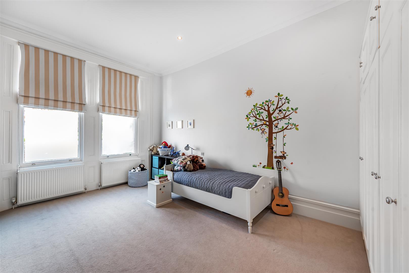 Canfield Gardens, South Hampstead, NW6 3DY