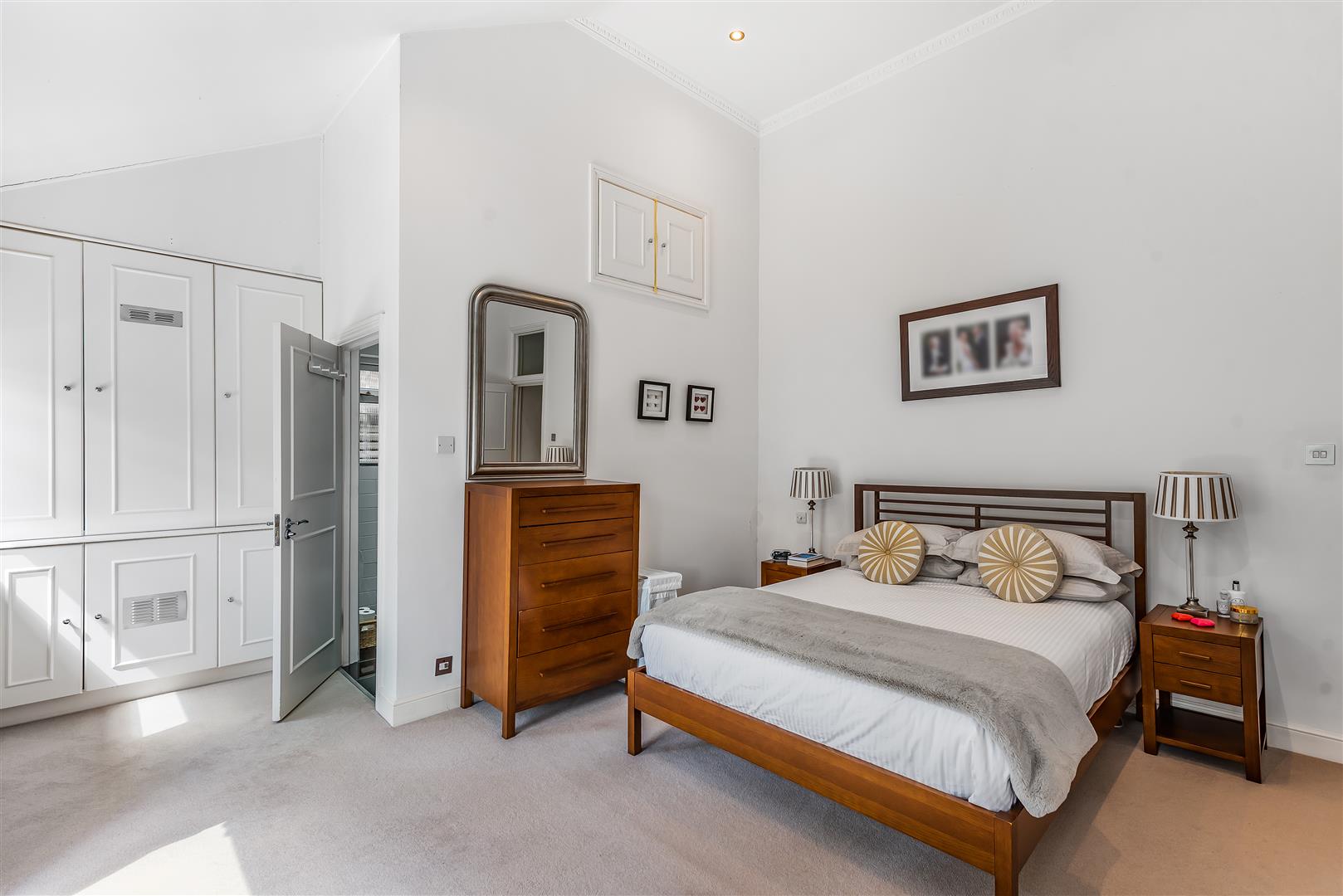 Canfield Gardens, South Hampstead, NW6 3DY