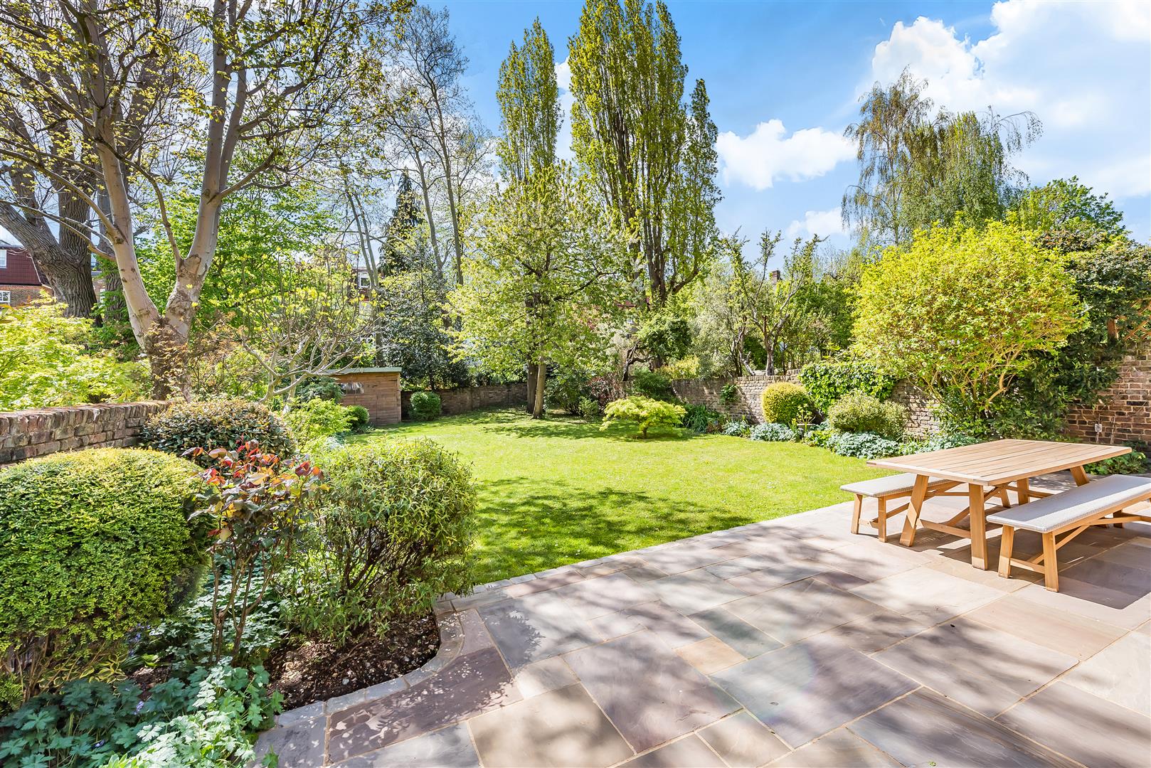 Canfield Gardens, South Hampstead, NW6 3DY