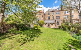 Canfield Gardens, South Hampstead, NW6 3DY