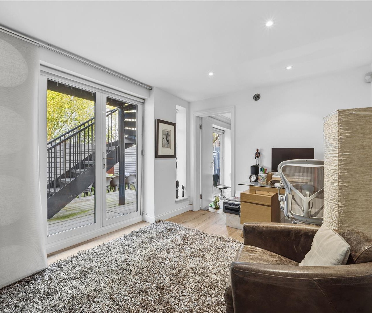 Park Avenue, Golders Hill Park, NW11 7SJ