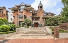 West Heath Road London NW3 7UU