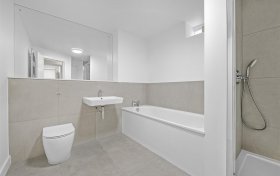 West Heath Road London NW3 7UU