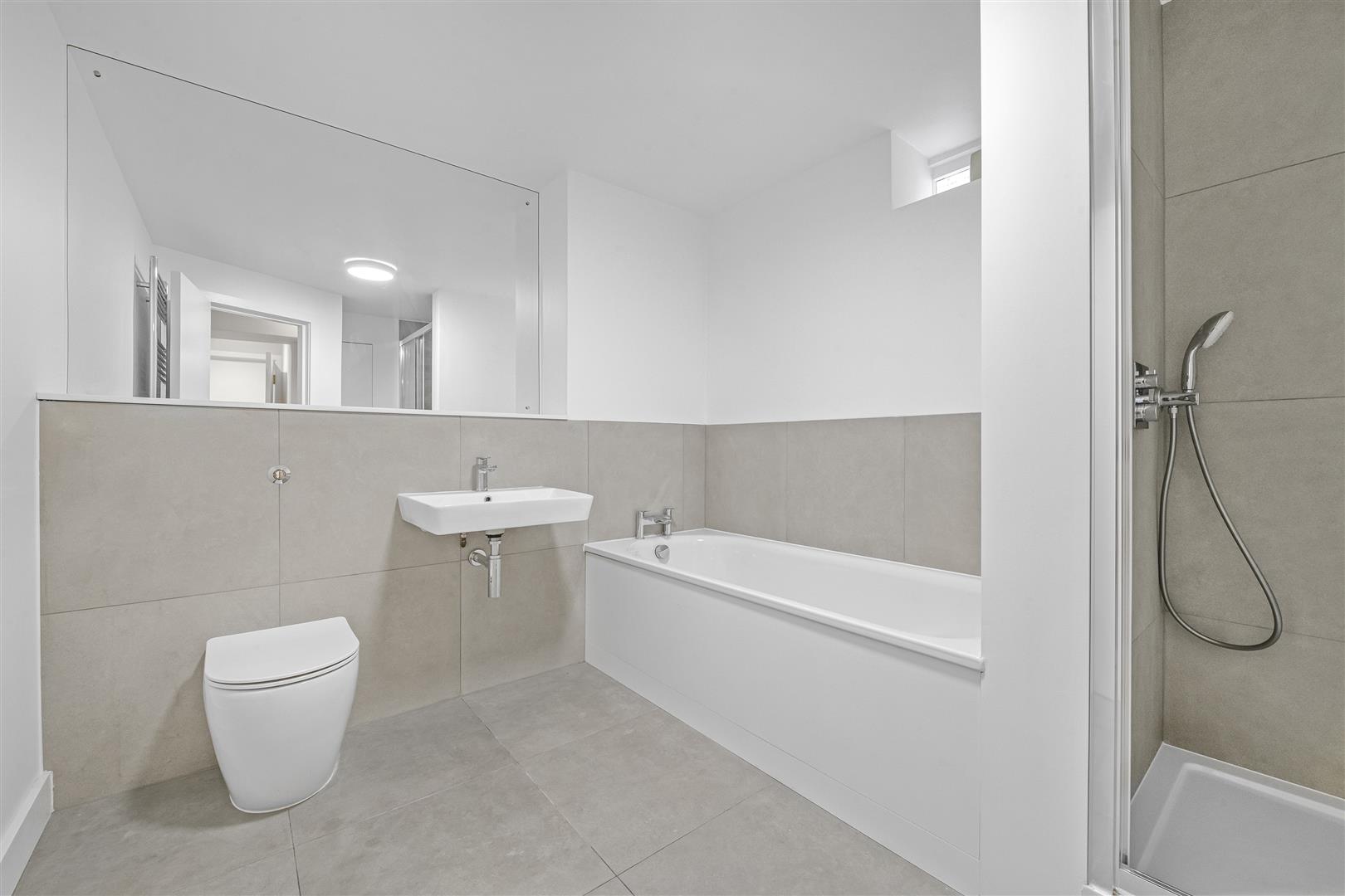 West Heath Road London NW3 7UU