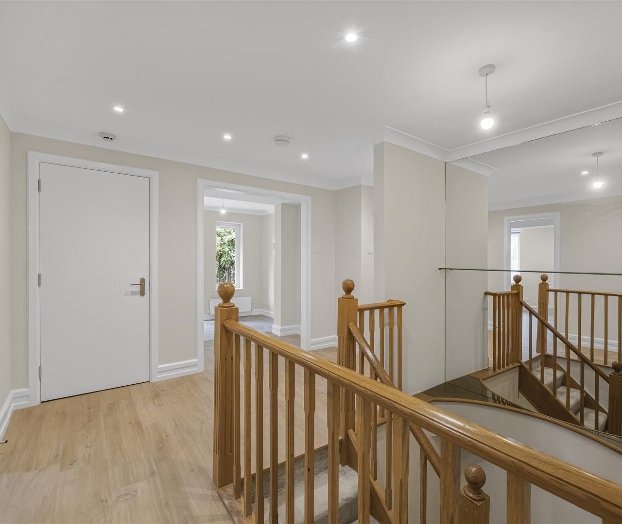 West Heath Road London NW3 7UU