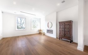 Frognal Lane Hampstead NW3 7DT