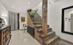 Dunstan Road Golders Green NW11 8AE