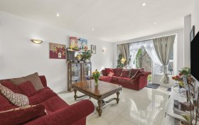 Dunstan Road Golders Green NW11 8AE