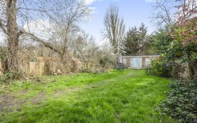 Dunstan Road Golders Green NW11 8AE