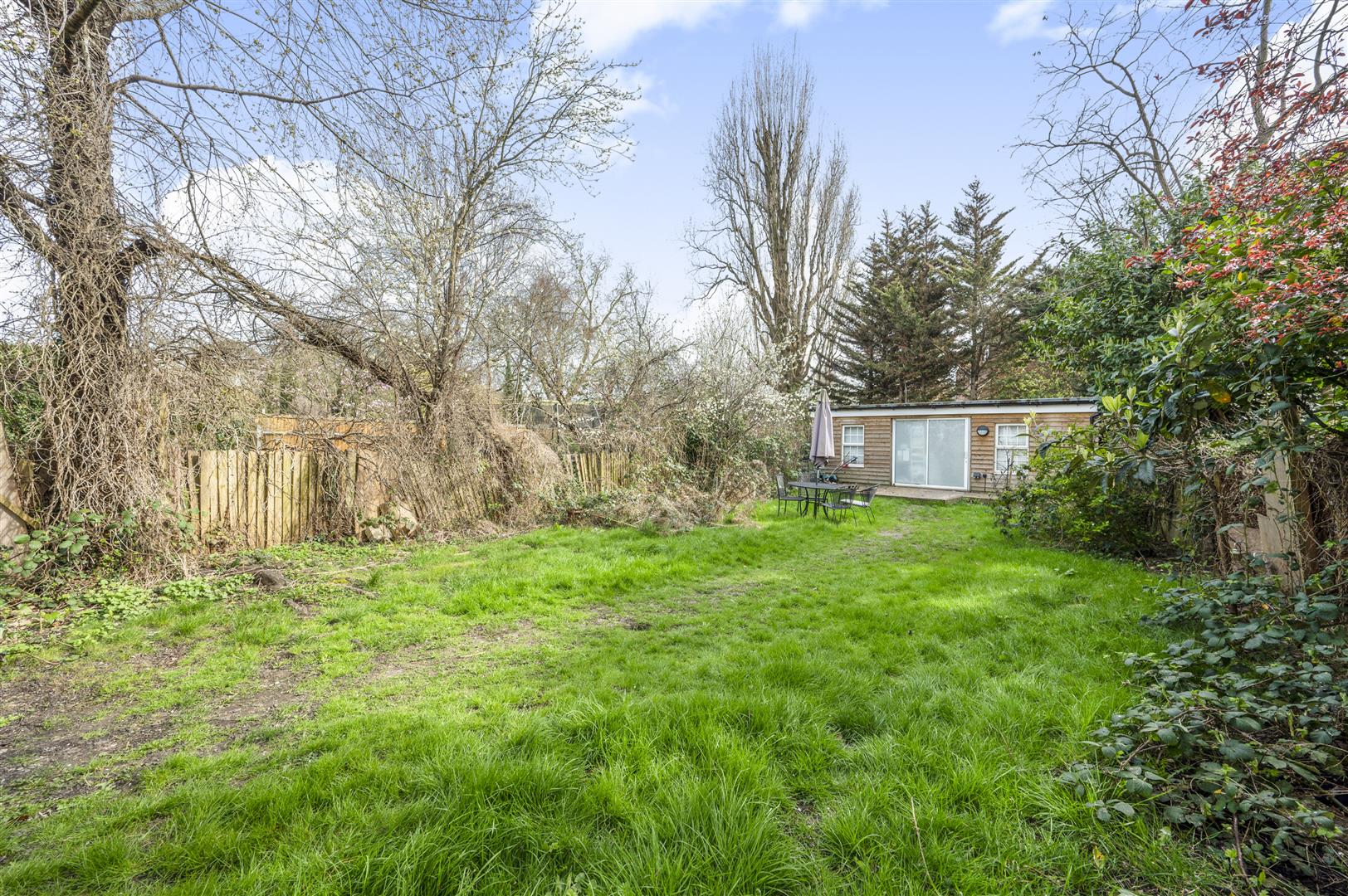 Dunstan Road Golders Green NW11 8AE