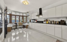 Dunstan Road Golders Green NW11 8AE