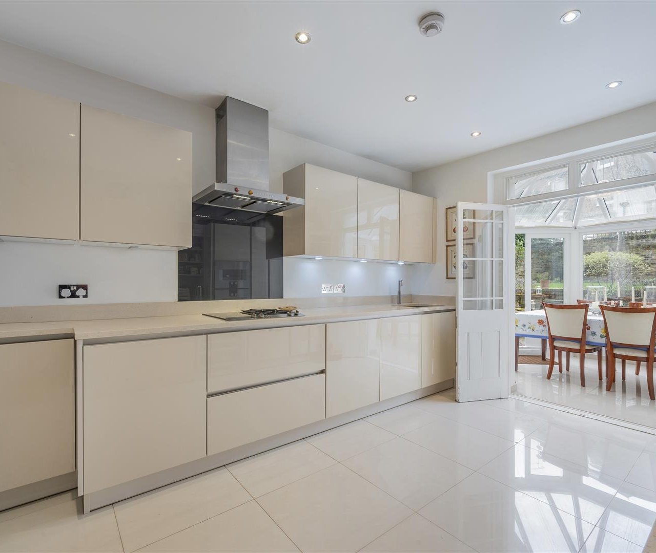 Buckland Crescent, Belsize Park, NW3 5DX