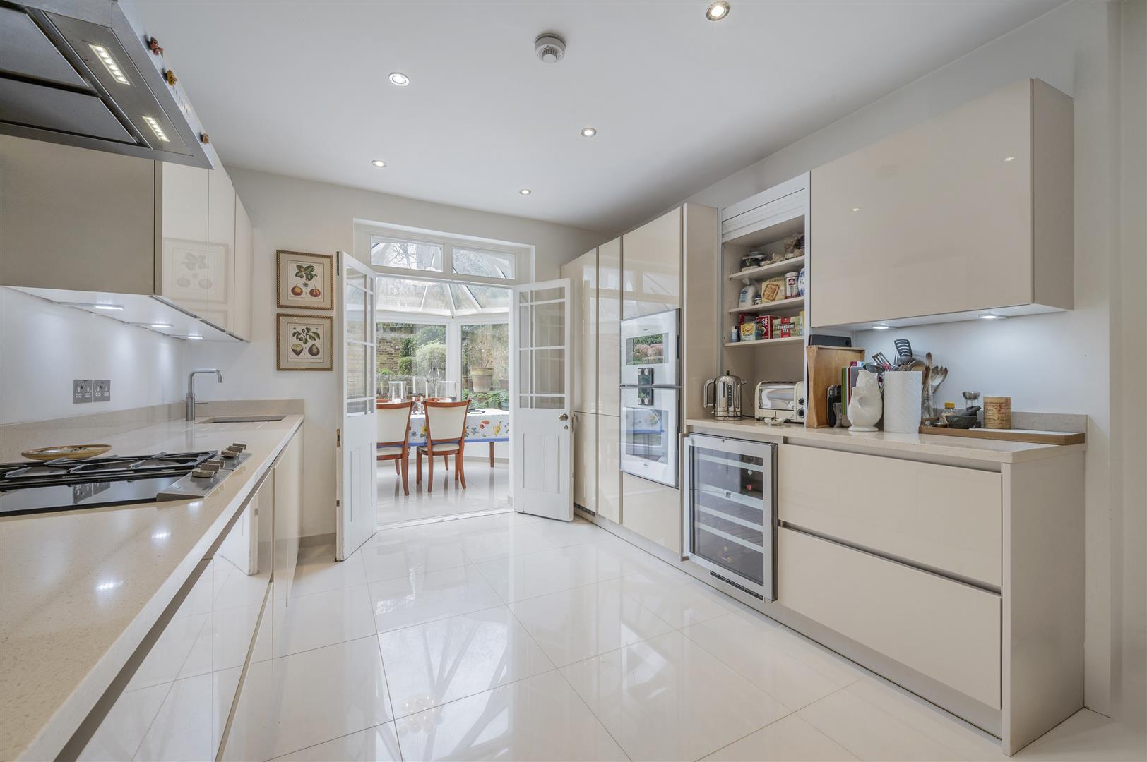 Buckland Crescent, Belsize Park, NW3 5DX