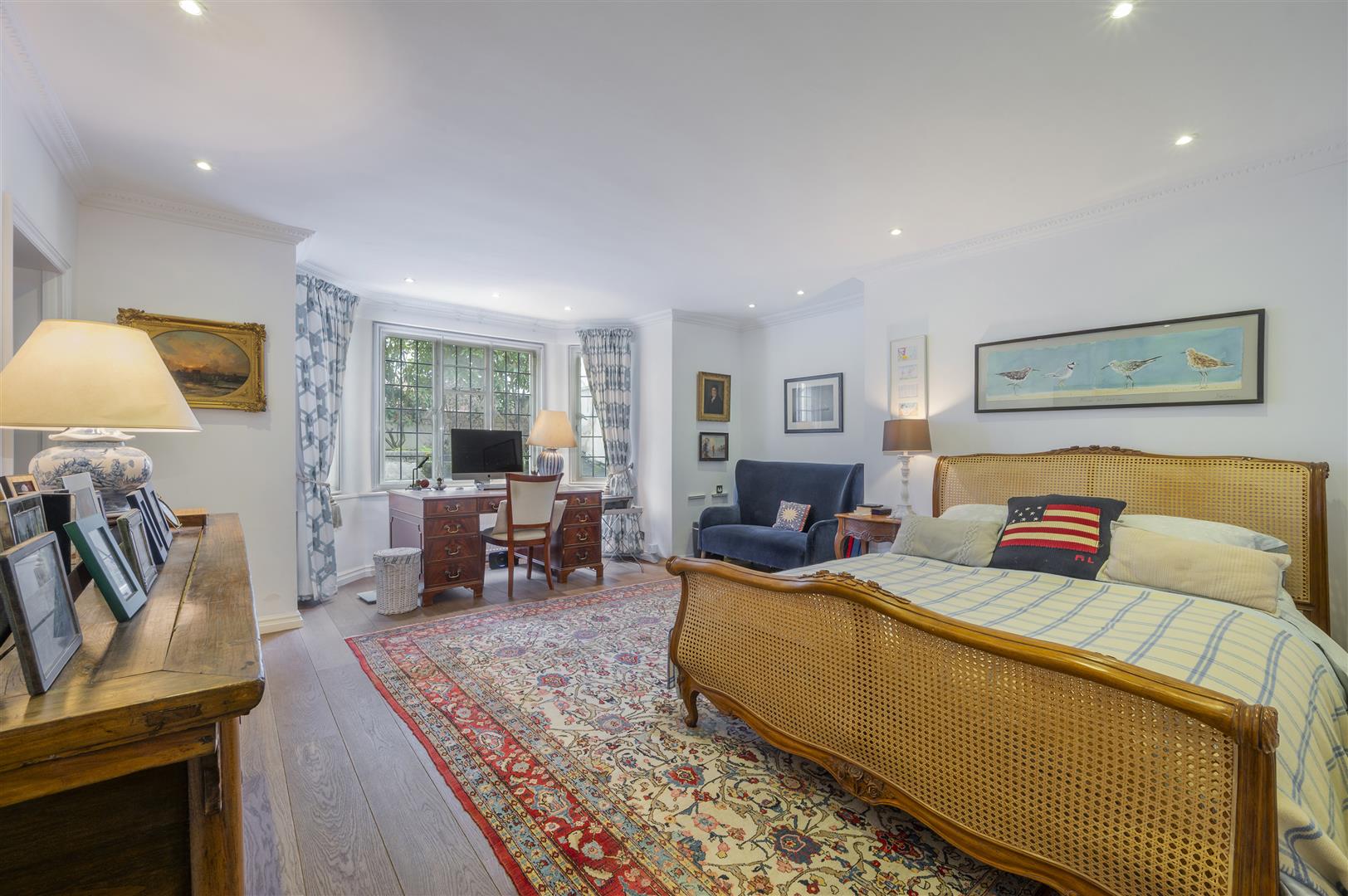 Buckland Crescent, Belsize Park, NW3 5DX