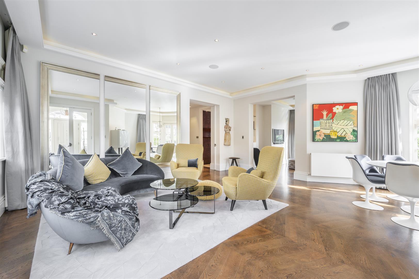 Kidderpore Avenue Hampstead NW3 7SP