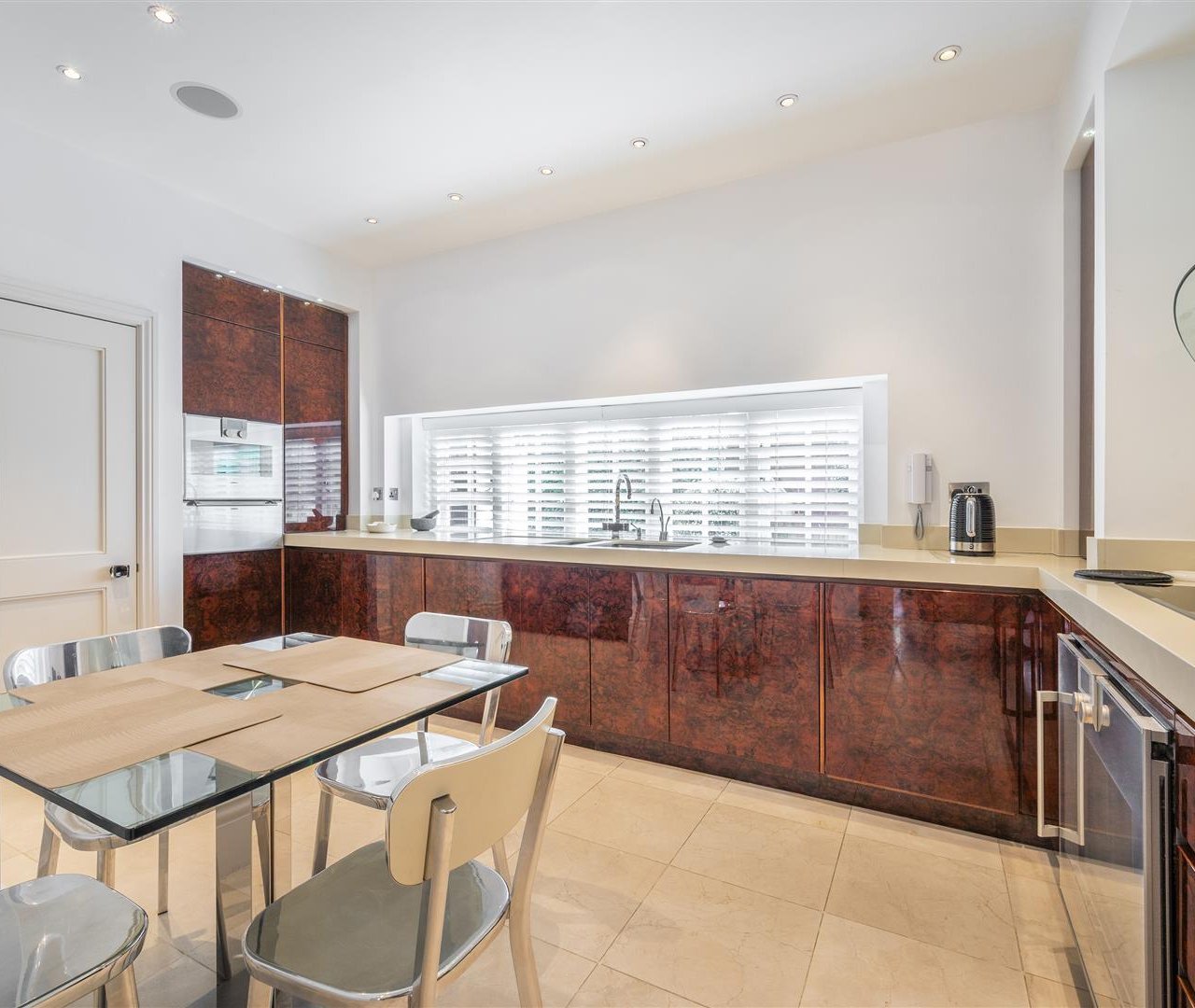 Kidderpore Avenue Hampstead NW3 7SP