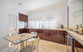 Kidderpore Avenue Hampstead NW3 7SP